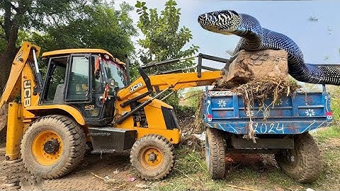 JCB 3dx Backhoe Loading Mud in Mahindra 475 JCB miti Khudai JCB khudai work #jcb #jcbvideo