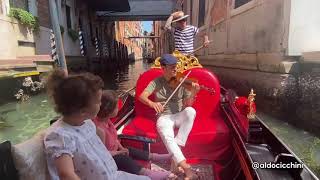 Violin serenata in Venice - Nel blu dipinto di blu (Volare)