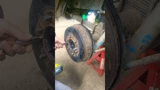 Taking off drums the easy way! #mechanical #tacoma #toyota #brakeservice