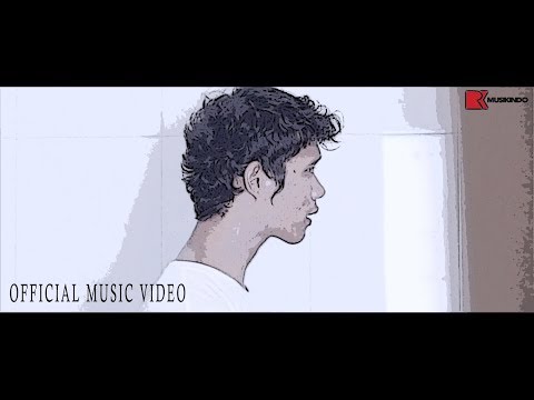 OFFICIAL MUSIC VIDEO - MERINDUKANMU - DASH UCIHA