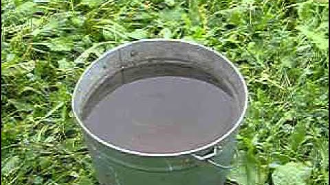 Panasonic Lumix FZ150 - slow motion - apple fall water