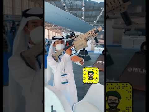 رجل الأسلحة في معرض الدفاع العالمي تغطية ع السناب