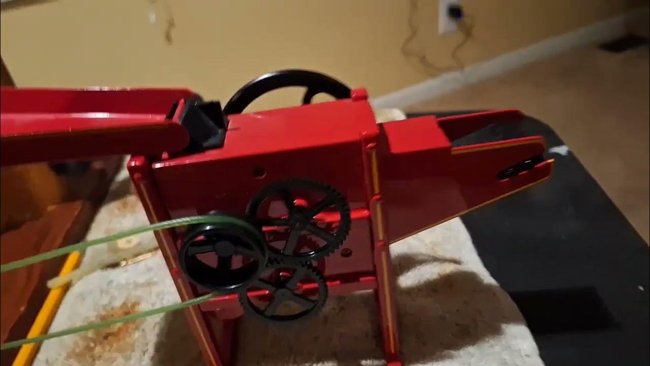 Ertl IHC corn sheller, "steam powered YouTube