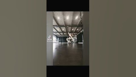 Pole dancing - beginner pole flow - how to pole dance?