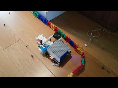 Lego Boost cleaning