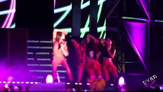 [Fancam][111112]  SNSD & SHINee - Dance Battle @ KPop Music Festival in Sydney