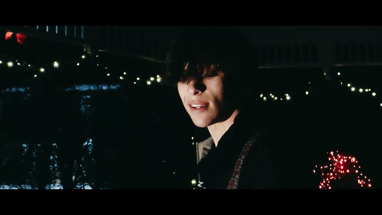 Social Rejects - The Party Never Ends (Official Music Video)