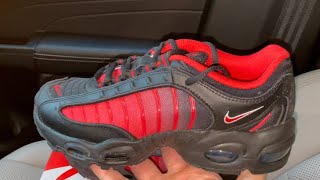 red and black tailwinds