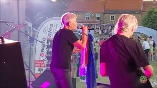 The SugarBs. Scorton. Gig on the Green. 9th July. 2022. walking on Sunshine.