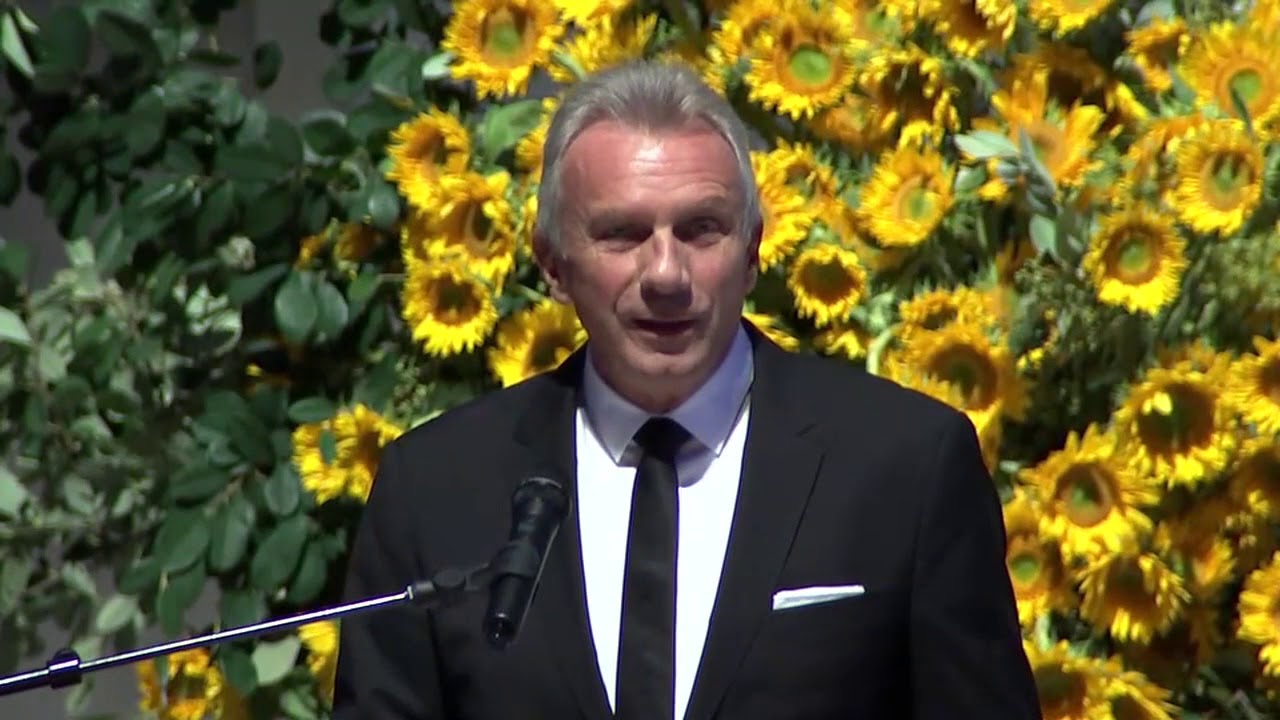 San Francisco 49ers legend Joe Montana remembers Dwight Clark