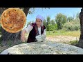 ШЫЖЫҚ ПЕН ПИЯЗ ҚОСЫЛҒАН ПӘТІР / Puff bread with onions