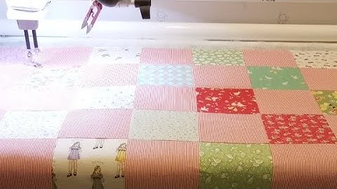 Longarm Quilting ClamShells By Ruler On A Baby Quilt
