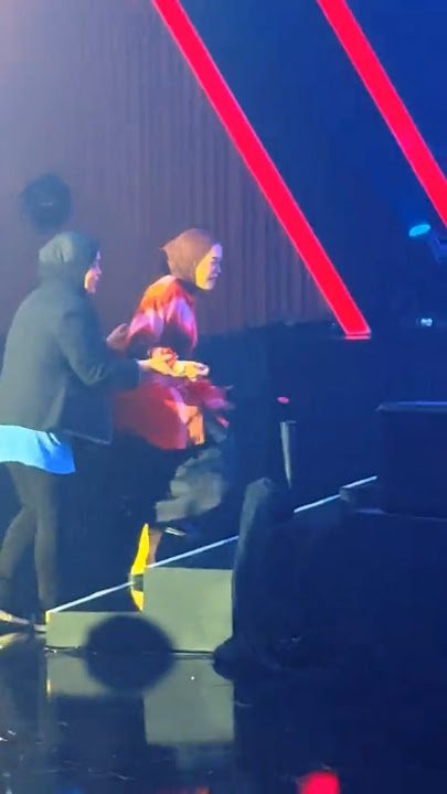 Detik Ernie Zakri di Umumkan Sebagai Artis Popular ABPH...