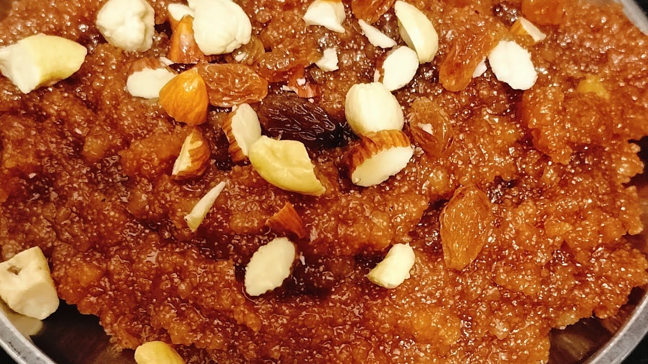दूध में भिगोई सूजी का हलवा / Suji Halwa with Milk/Suji Halwa Recipe/Rava halwa/Seera 