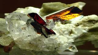 Brookite: The Gemstone brookite information and pictures