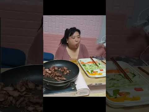 복부인 <strong>훈제오리무쌈</strong> 열무비빔국수 먹방 긴영상은 화면에 제목플래이 누르시면됩니다 #shorts