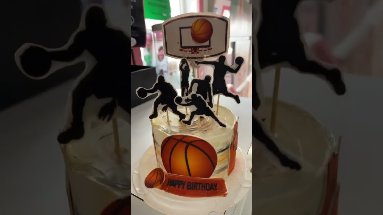 Basketball cake