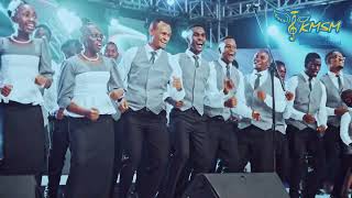 TUPE AMANI (Live Performance) - Kwaya ya Mt. Secilia Makuburi