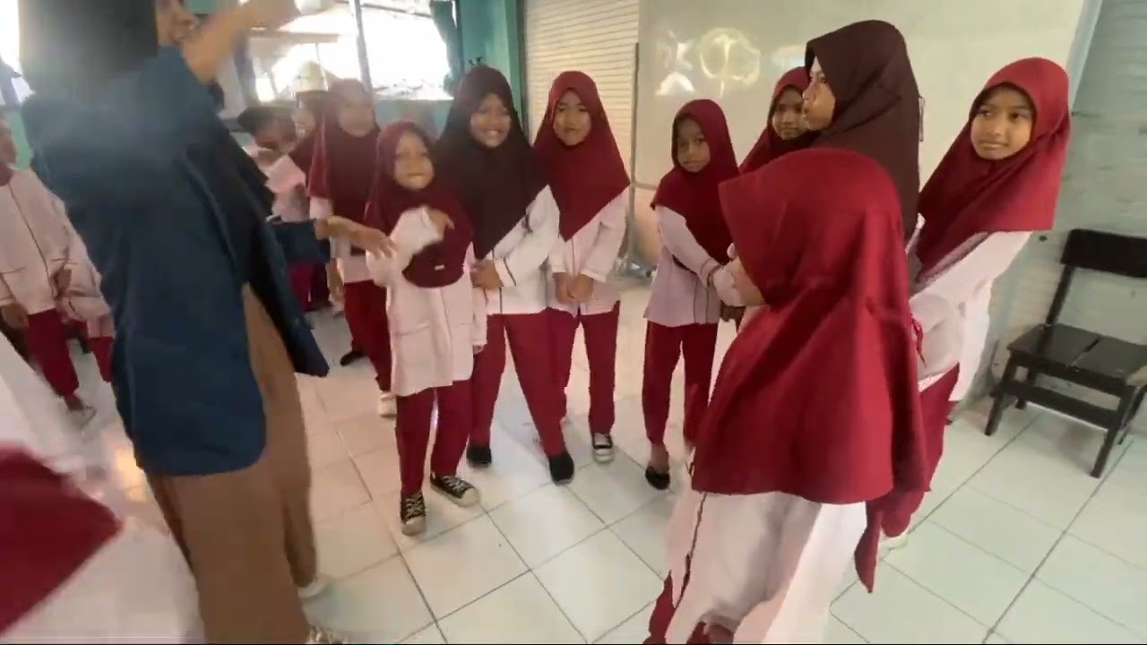 Tugas bermain dan permainan project Ice breaking "kelompok dor"