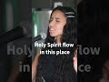 EN INGLES - Santo Espiritu - Averly Morillo - English