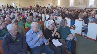 Nearly a thousand people gather for political meeting in Greensboro