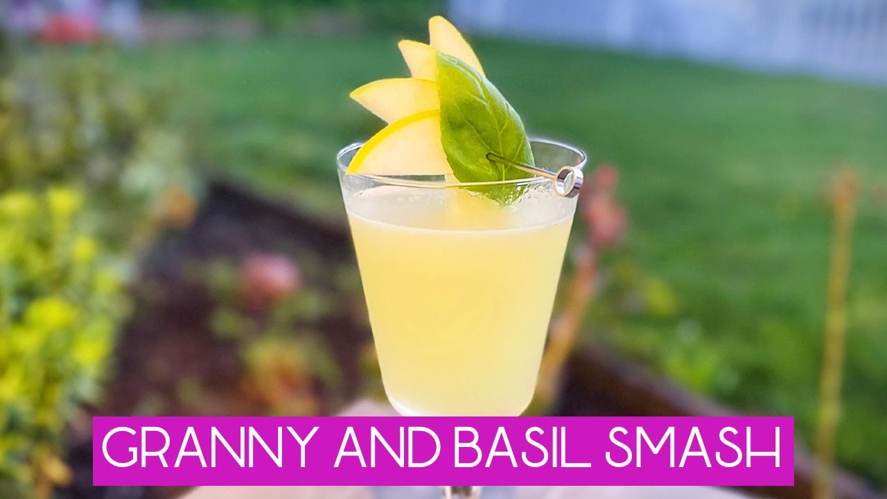 GRANNY AND BASIL SMASH || Vodka cocktail recipe || Spring Cocktail