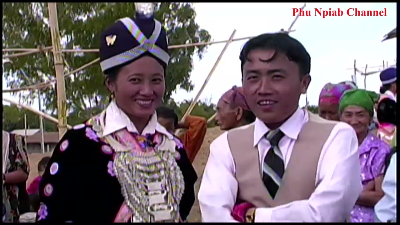 Kwv Txhiaj Kum Lwv Nrog Maiv Suav Yaj 12 Lub Suab Lom Zem Kawg Li