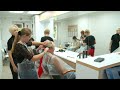 Школа-студия парикмахерского искусства в Бийске бесплатно сделала стрижки более чем 20 детям