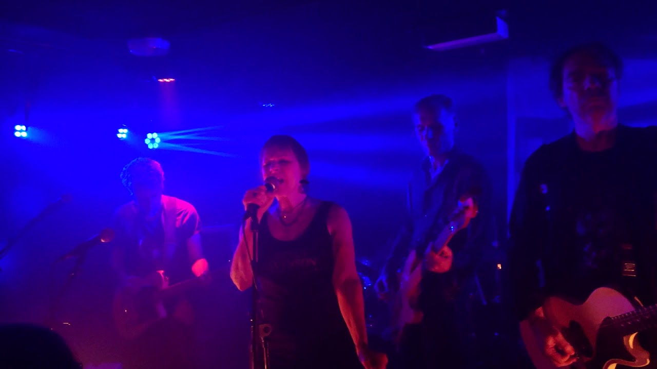 Sue Rynski The Unbelieverz feat. Sue Rynski - Road Kill - Paris - 19/10/2019 - YouTube