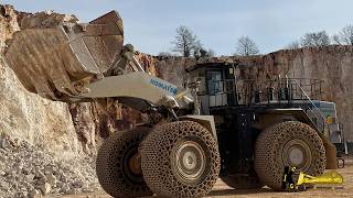 CAB VIEW KOMATSU WA900 Wheel Loader Loading Dumpers #komatsu #heavyequipment #wheelloader #mining