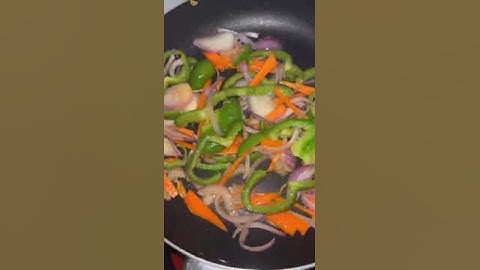 If you like Indomie Noodles you must try this recipes! 🔥 @suxzieedits #youtubeshorts #short