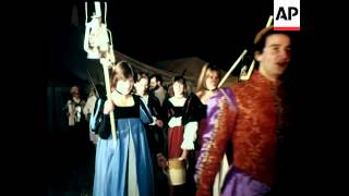WASSAILING THE APPLE TREES - COLOUR