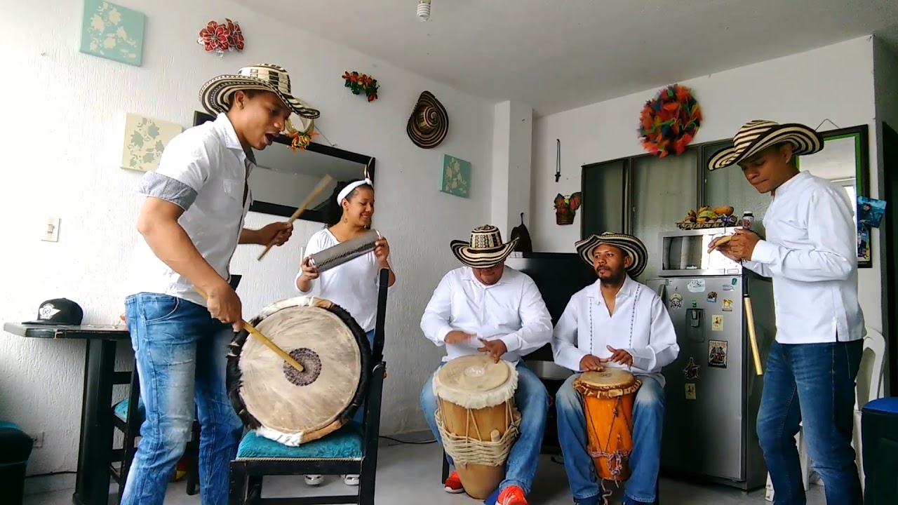 Carnaval , hora loca y chirimía con kumbadjé - el gallo giro , cel 3166368535 - 3002810347