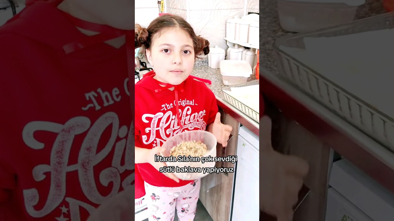 Sıla’nın ellerinden sütlü baklava tarifi #holidayswithshorts Gizem Büyükarslan tiktok #baklava Sıla’nın ellerinden sütlü baklava tarifi #holidayswithshorts Gizem Büyükarslan tiktok #baklava