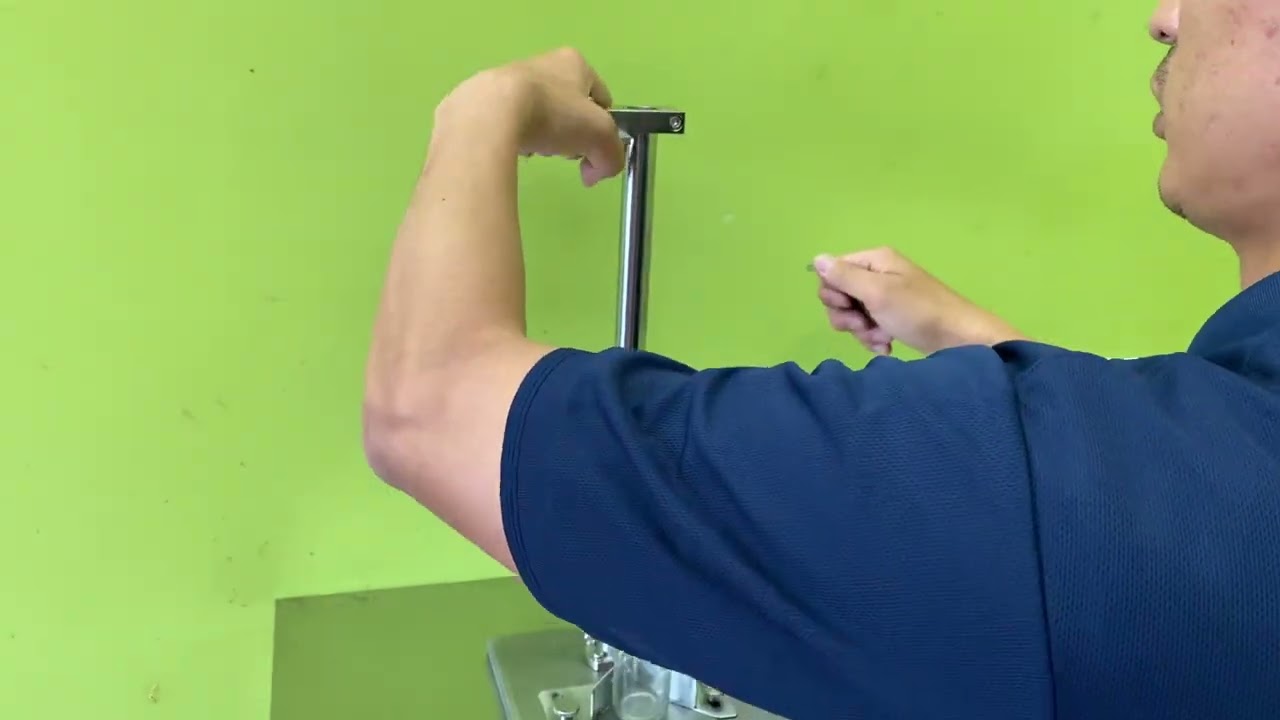 キャッパー・打栓機・スパウトキャッパー | 充填機‐アラハタフードマシン