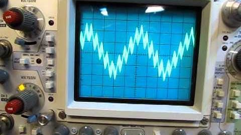 #35: Using the ADD/INVERT mode on an analog scope to view differential voltages