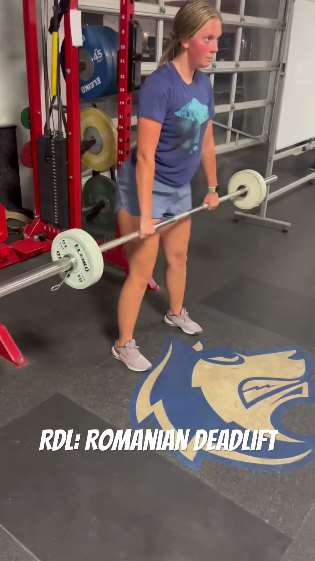 RDL: Romanian deadlift. Posterior chain strengthening. - YouTube