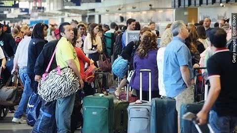 Your Boarding Pass Could Be Giving Away Personal Information - Newsy