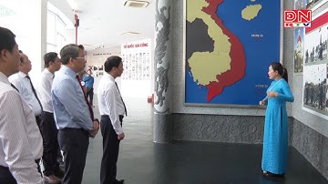 Phó Chủ tịch Quốc hội Nguyễn Khắc Định dâng hương khu tưởng niệm chiến sĩ Gạc Ma