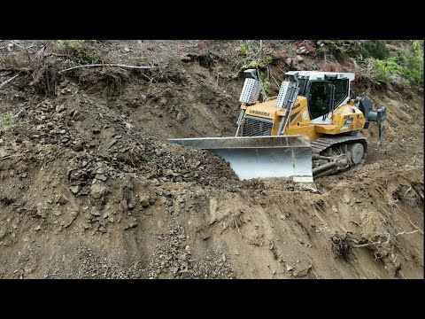 LIEBHERR 746 dozer ile yeni yol yapımı   #bulldozer #dozer #işmakinaları #liebherr#komatsu#keşfet
