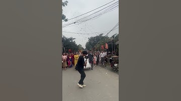 Lâu rồi mới có đám cưới đi bộ như thế này #shorts #nh4tentertainment #cuoikhongchotnha #dothanhduy