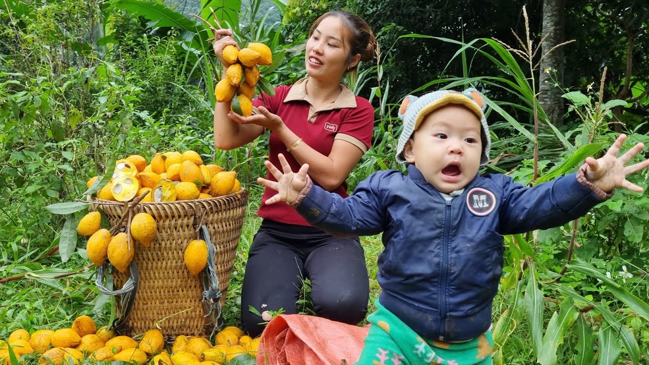Duong and Be take care of vegetables, harvest Le Ki Ma and bring them to the market to sell