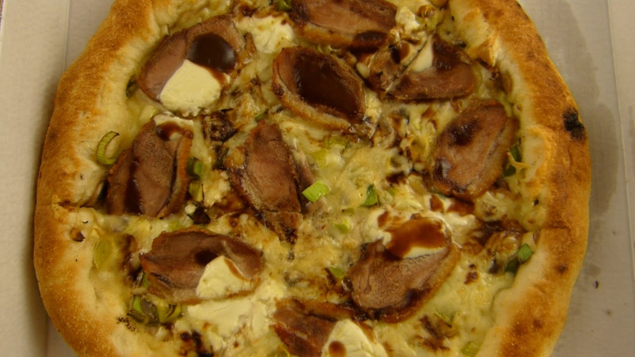 Hallo Pizza Festtags Pizza Hallo Cheese Youtube