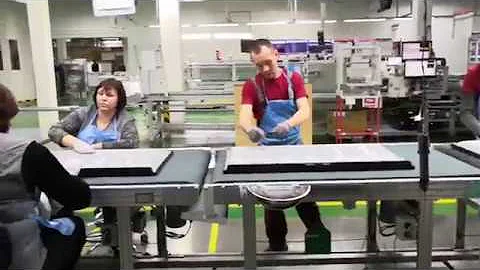 Производство телевизоров LG TV production