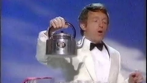 Paul Daniels Magic show-  Magic Kettle