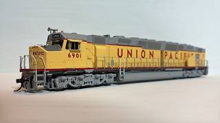 UP DD40AX (Athearn Genesis) Review