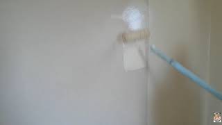 طريقه دهان الزيت على الزيت مع تضريب البويه....How to paint glossy oil on the wall