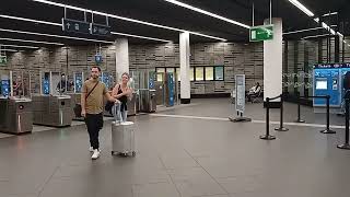 How to take the train at Brussels airport?