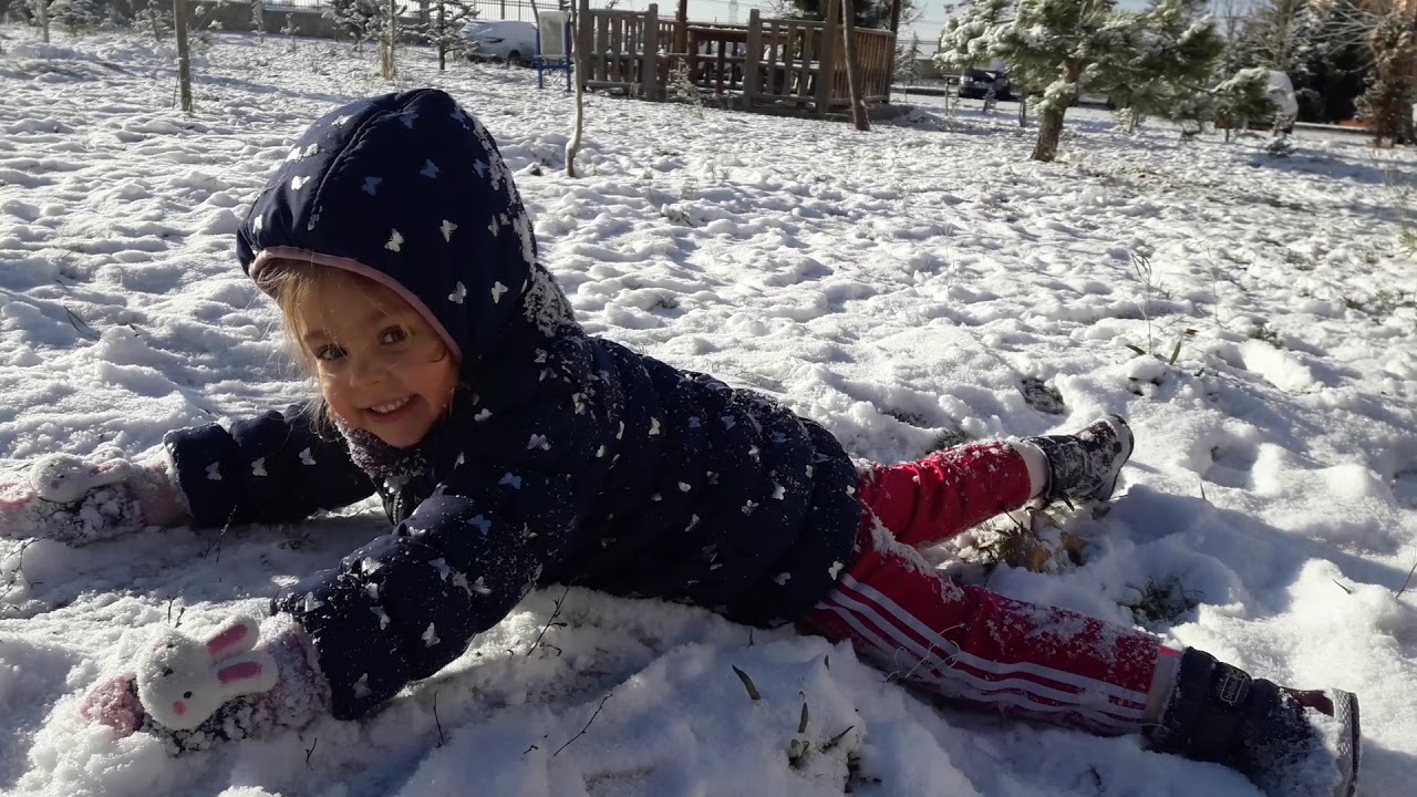 Kar Topu Oyunu - YouTube