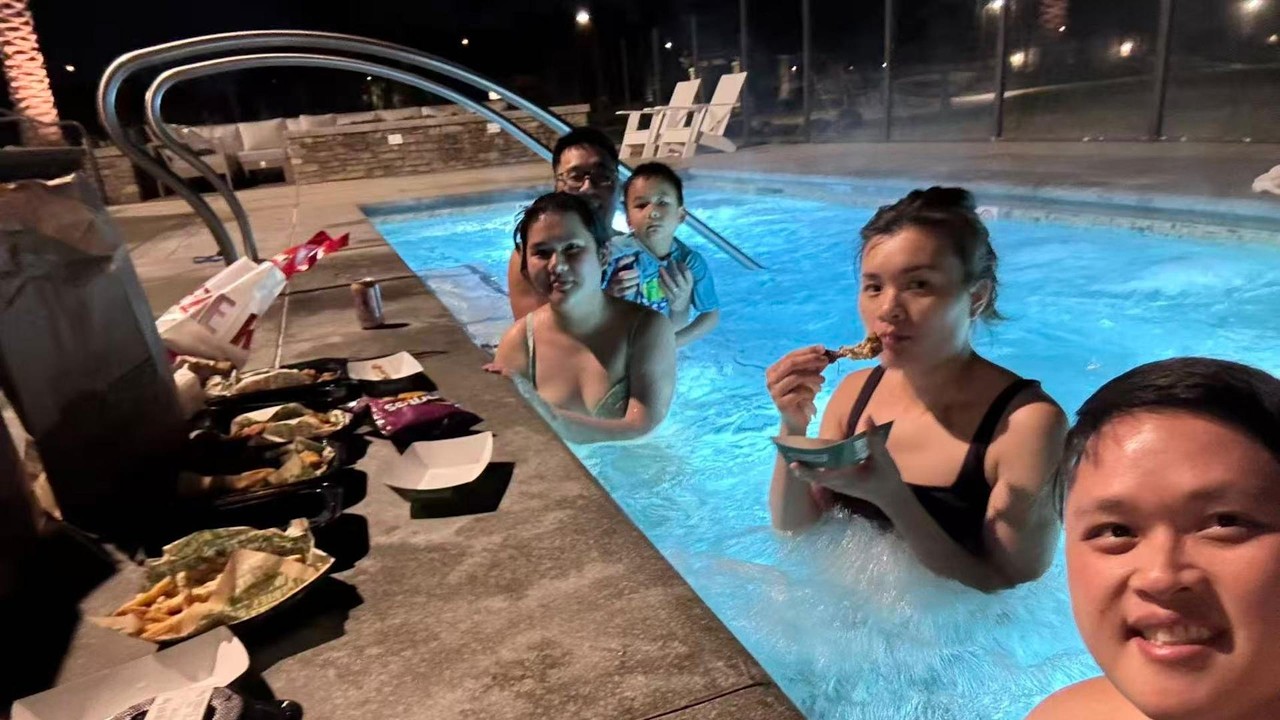 明年的情人节还要这样过？